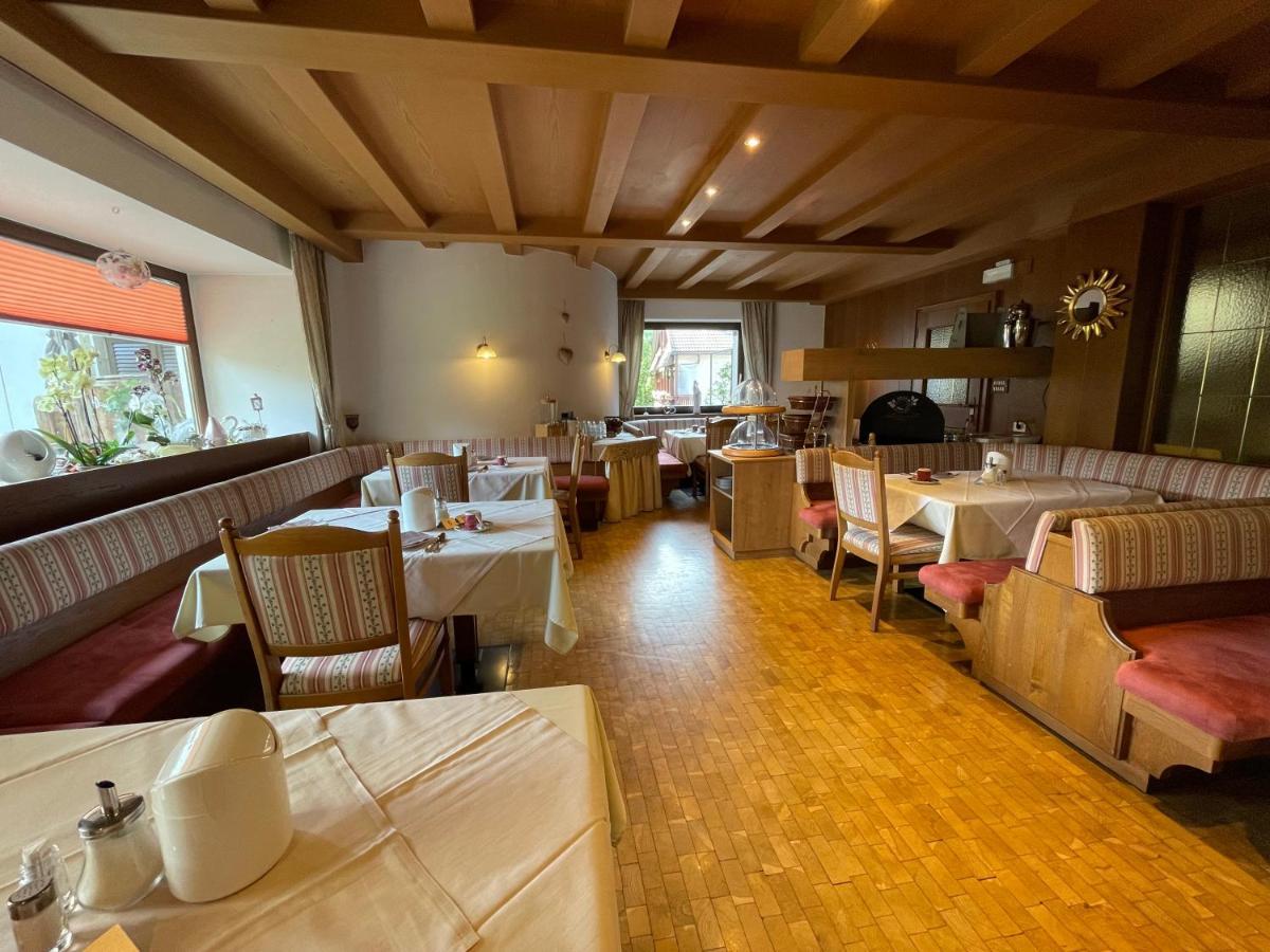 Hotel Garni Savoy Castelrotto Exteriör bild